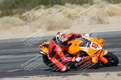 media/Dec-01-2025-Moto Forza (Mon) [[2daa91e15f]]/1-Advanced Group/Session 4 Turn 9/